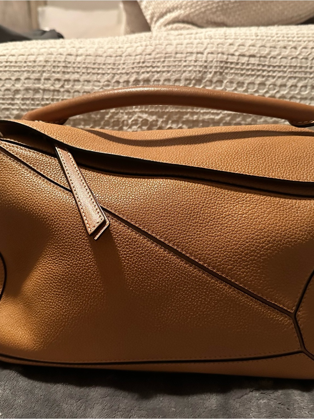 Loewe Puzzle Medium Tan